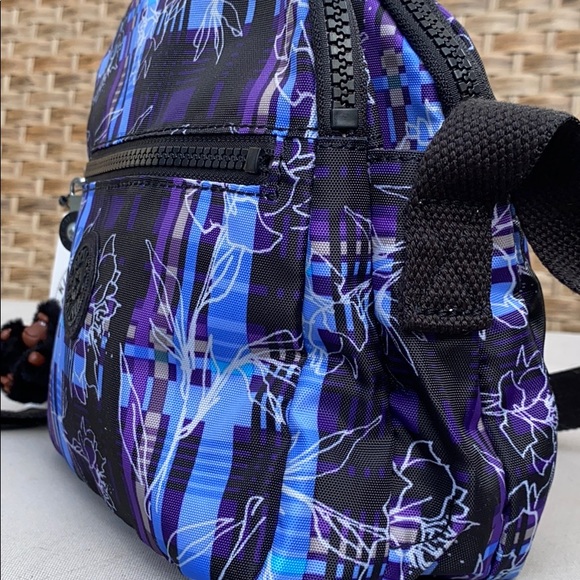 KipLing Crossbody - Picture 3 of 7